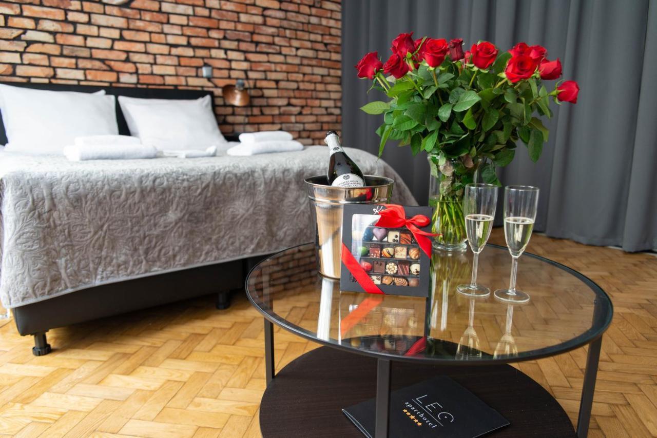 Leo Apartments Old Town Krakau Buitenkant foto